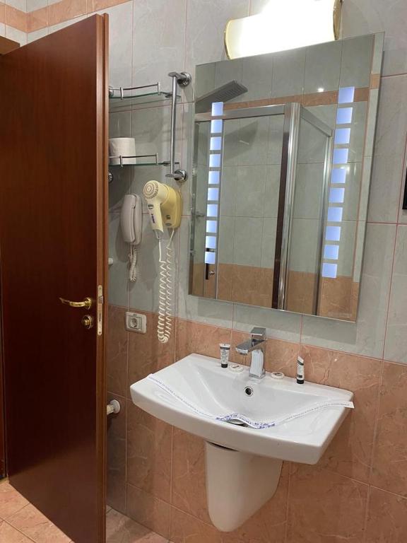 
King Room with Balcony
