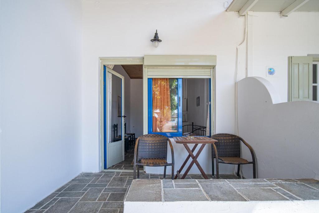 ISALOS ROOMS ON THE BEACH - Viervoudige Kamer