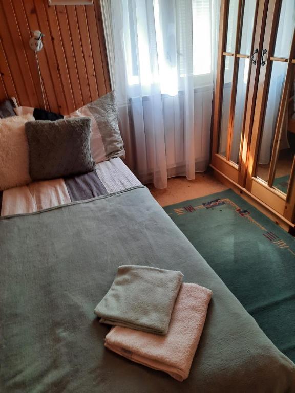 Postel nebo postele na pokoji v ubytování Ibis