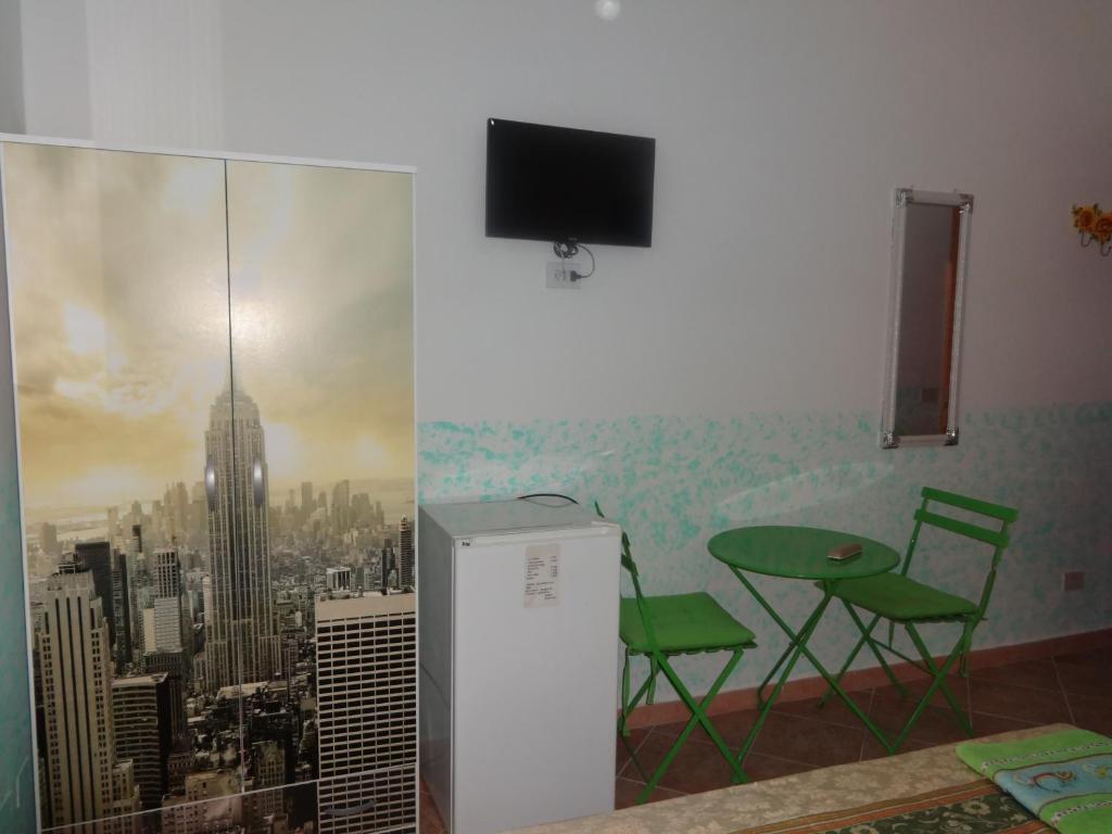 A television and/or entertainment centre at B&B Twins