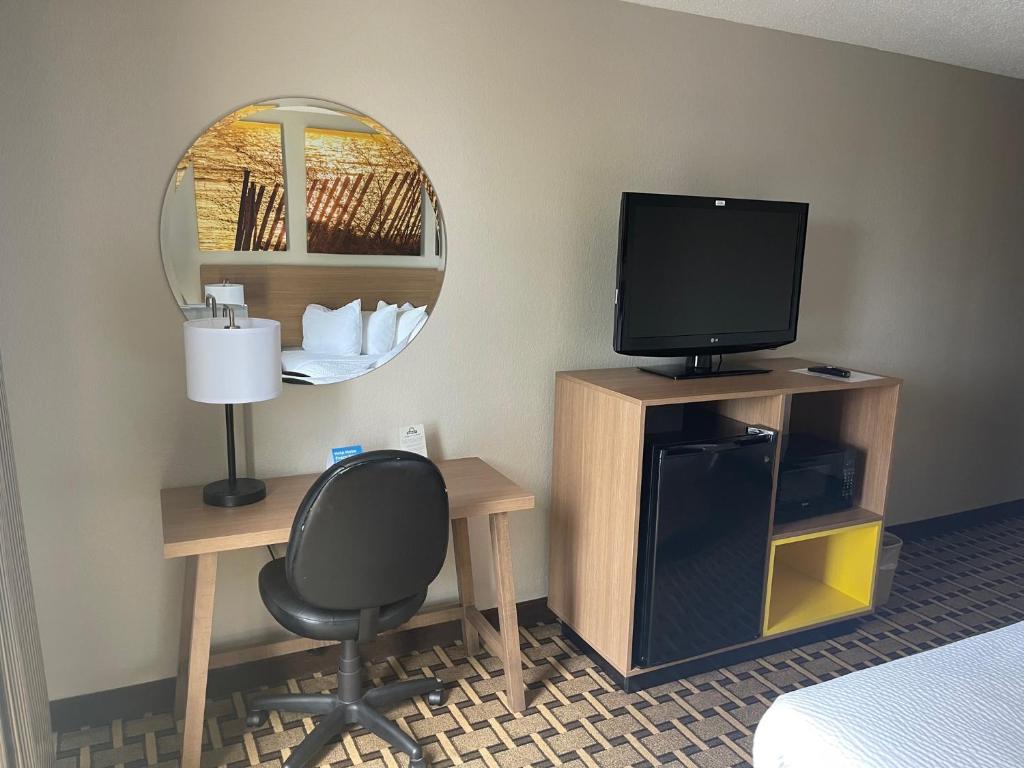 Days Inn by Wyndham Fayetteville-South/I-95 Exit 49 - Salle Queen - Non-fumeurs