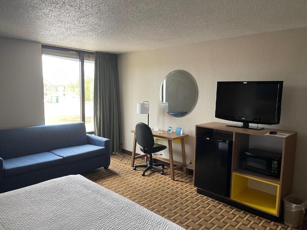 Days Inn by Wyndham Fayetteville-South/I-95 Exit 49 - King Studio Suite - Non-fumeur