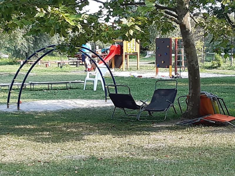 Detský kútik v ubytovaní Vízparti gyermekbarát teljesen felújított Apartman, őrzött, saját strand, parkoló, étterem