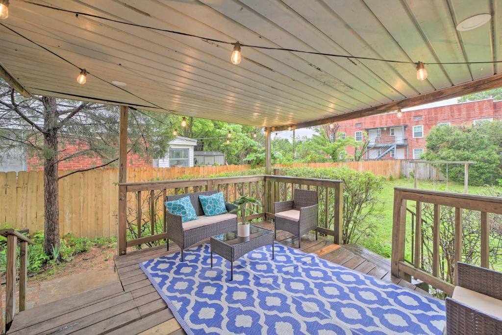 PetFriendly Tulsa Digs with Deck and Fenced Yard, Tulsa (updated