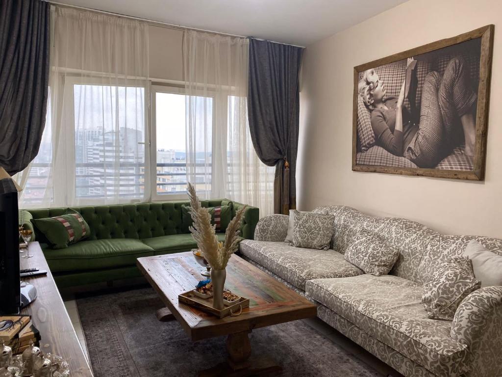 Area tempat duduk di Bosphorus City İstanbul
