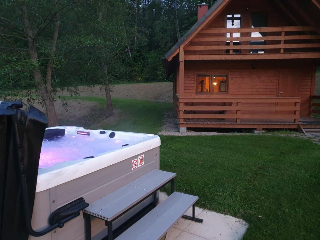 Zahrada ubytování Mana Village - Jacuzzi & Sauna