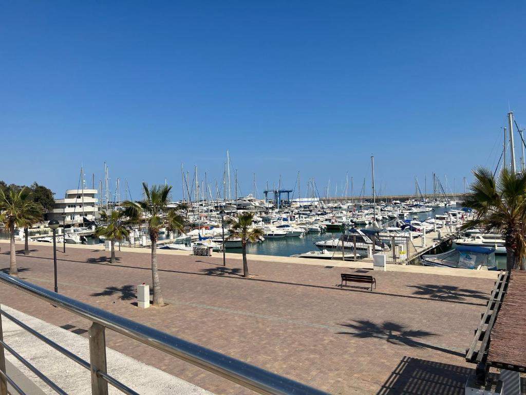 Fotografie z fotogalerie ubytování APARTAMENTO MUY LUMINOSO EN SEGUNDA LÍNEA DE MAR v destinaci Roda de Bará