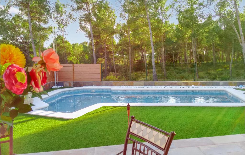 Bazén v ubytovaní 3 Bedroom Lovely Home In Cabra Del Camp alebo v jeho blízkosti
