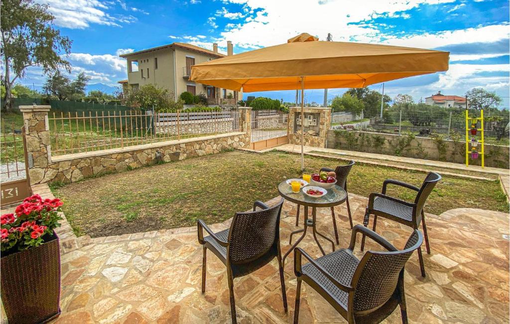 Balkoni atau teres di Lovely Apartment In Nafpaktos
