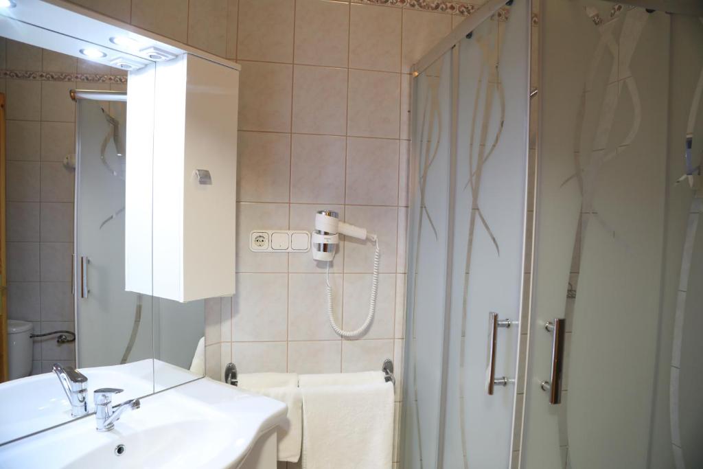 Koupelna v ubytování Hajdú Kastély Hotel