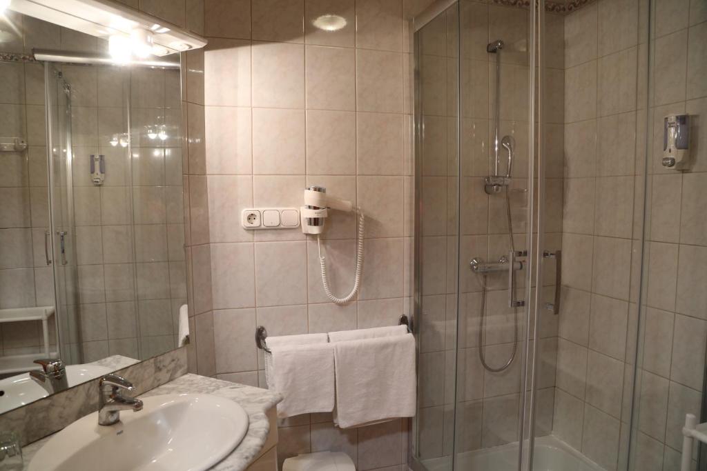 Koupelna v ubytování Hajdú Kastély Hotel
