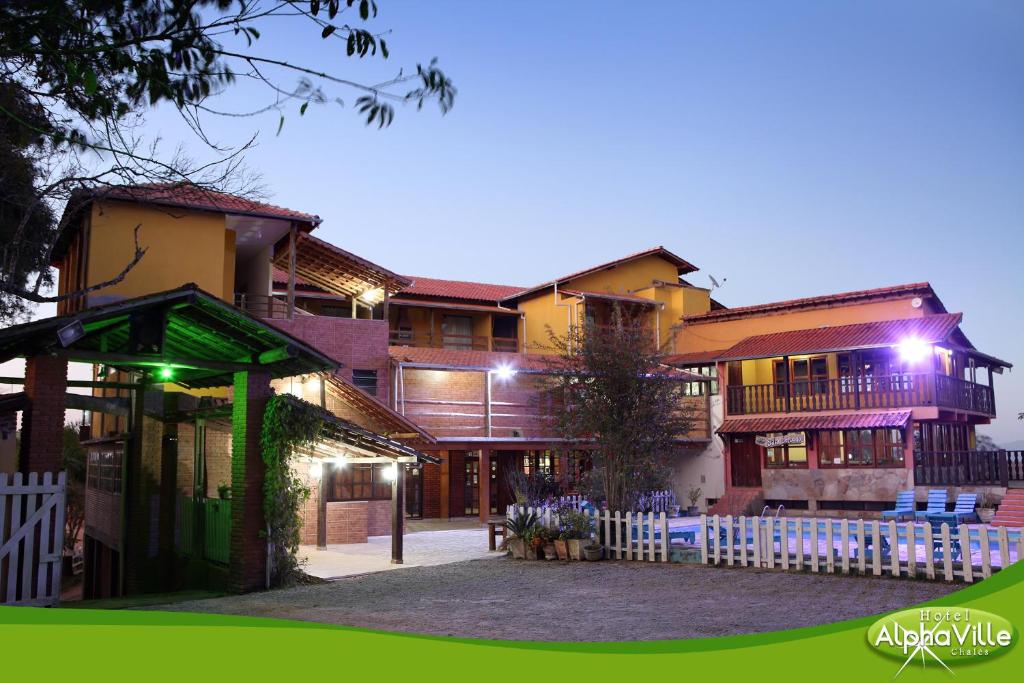  Hotel Alpha Ville Chalés