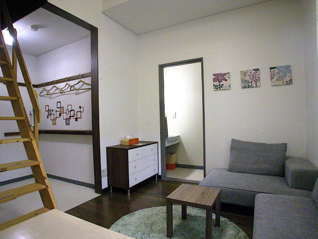 Posezení v ubytování B&B Koyuki Hakuba