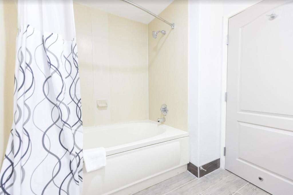 The Leo Collection Detroit, Ascend Hotel Collection - Queen Suite Met Twee Queensize Bedden - Niet Roken