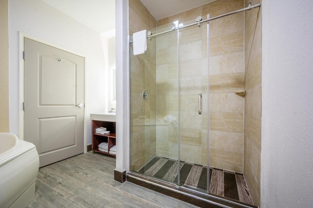 The Leo Collection Detroit, Ascend Hotel Collection - King Suite Met Whirlpool - Niet -roken