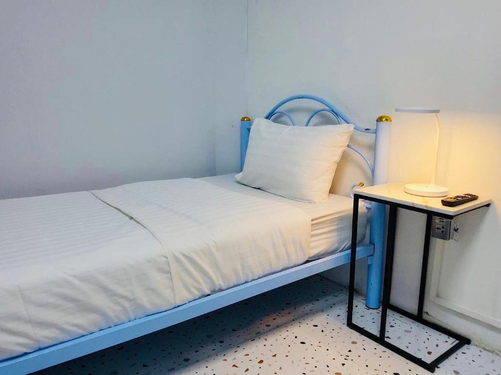 Smile Hostel Nongbuadang - Housity