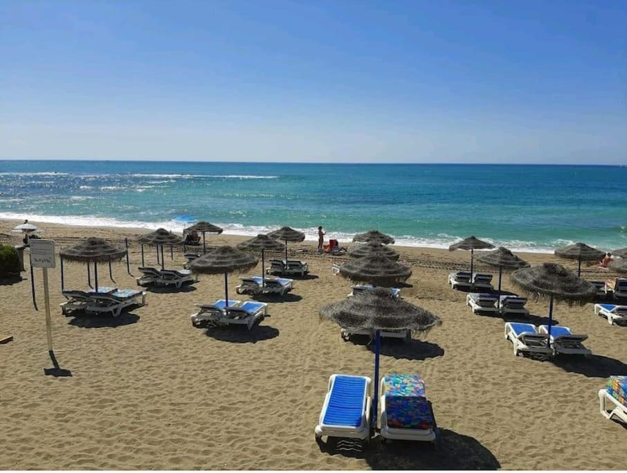Fotografie z fotogalerie ubytování Elegante alojamiento con piscina a 200 m del mar. v destinaci Benalmádena