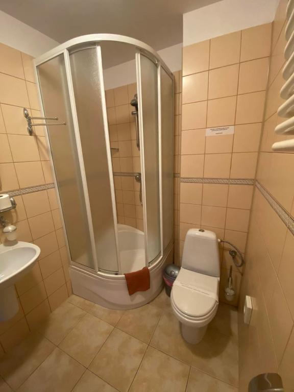 Koupelna v ubytování Ośrodek Wrzosowa Góra - pokoje