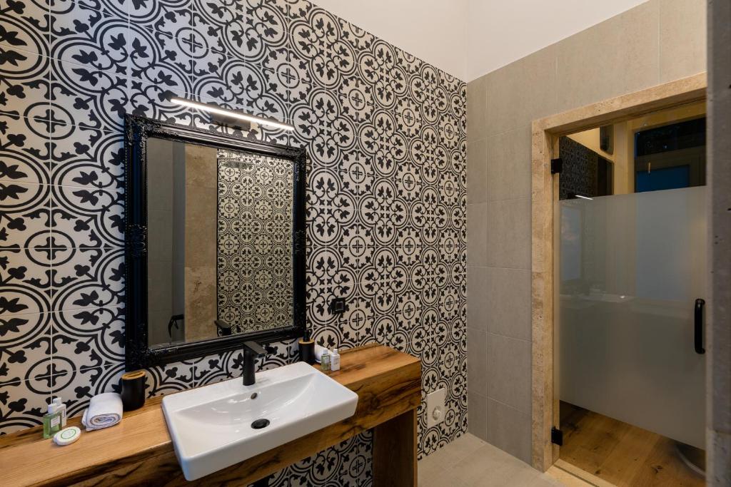 Boutique Hotel Cocosul de Aur - Resim 8