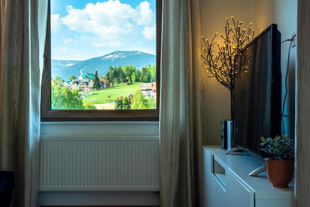 Výhľad na hory alebo výhľad na hory priamo z apartmánu