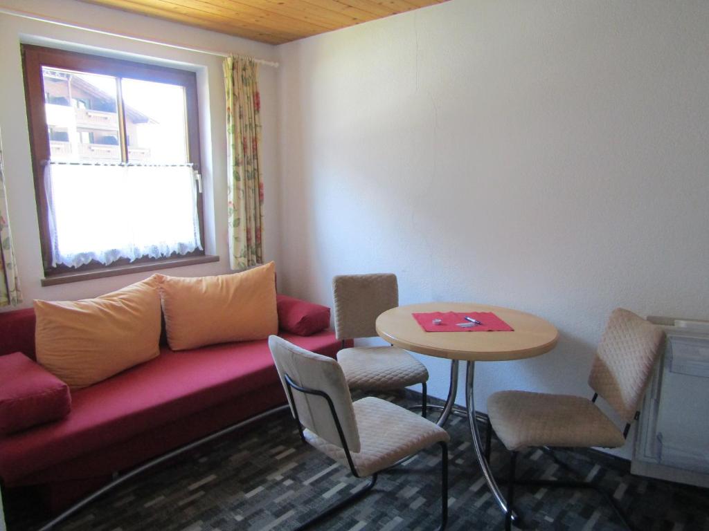 Posedenie v ubytovaní Appartements Grüner