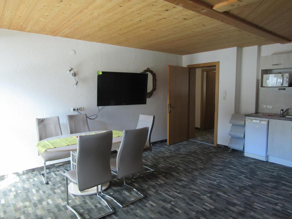 Kuchyňa alebo kuchynka v ubytovaní Appartements Grüner