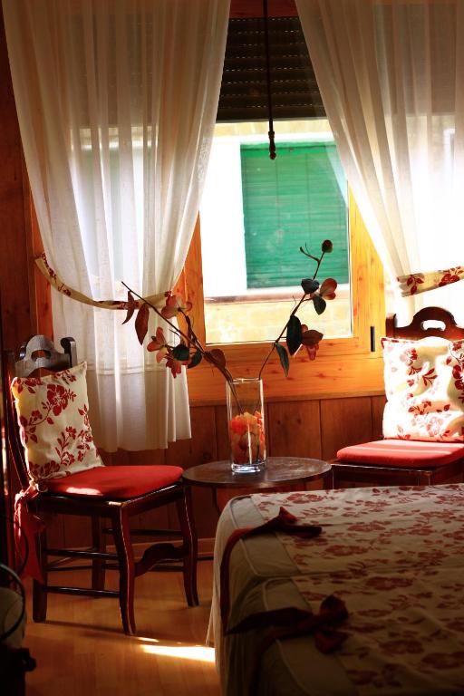 Hostal Escartín - Tweepersoonskamer Met 2 Aparte Bedden