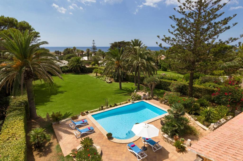 The swimming pool at or close to Villa Diamante by Villa Plus