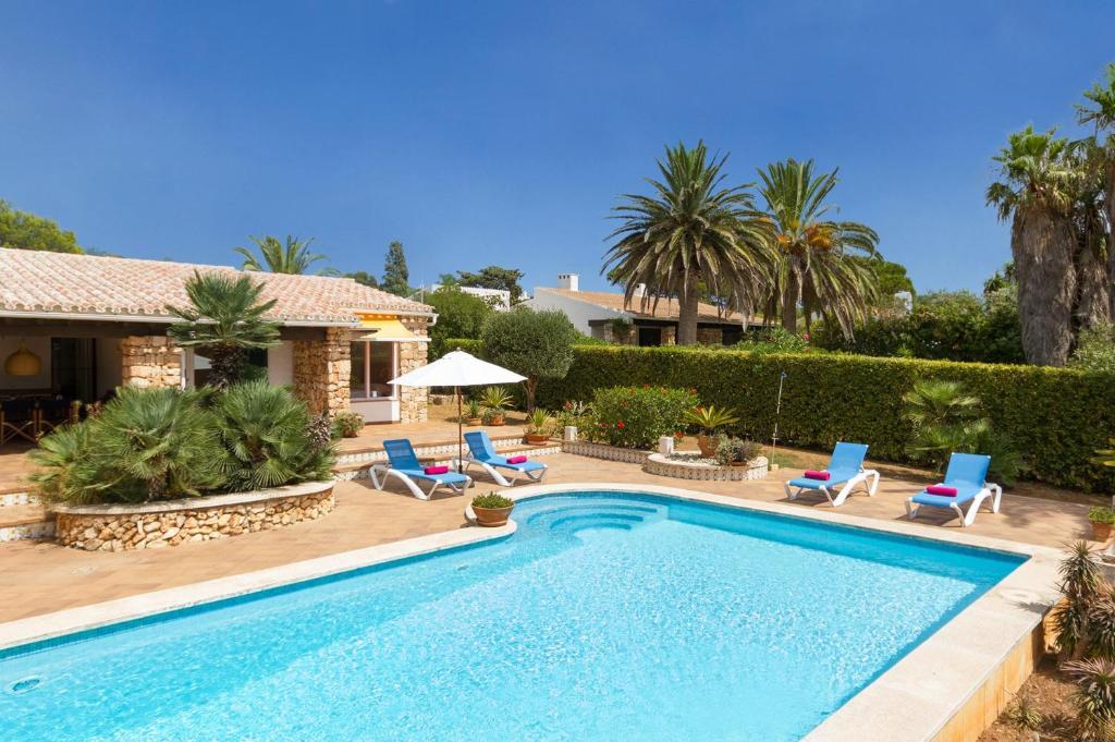The swimming pool at or close to Villa Diamante by Villa Plus