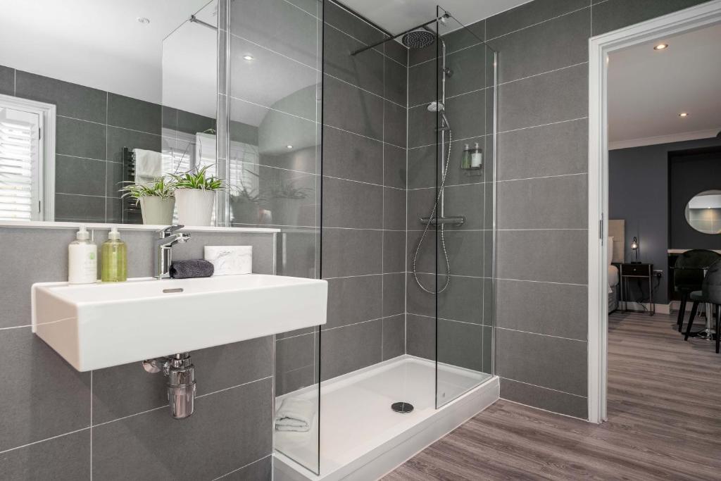 The Regent Aparthotel - Resim 9