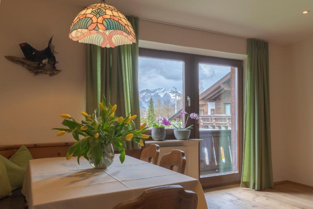 Výhľad na hory alebo výhľad na hory priamo z apartmánu