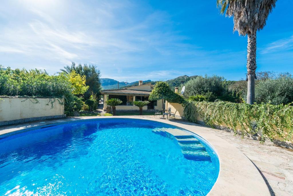 C095 Sort Llarga by Mallorca Villa Selection