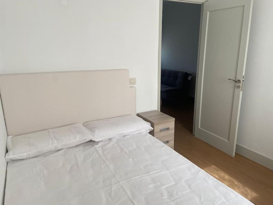 Postel nebo postele na pokoji v ubytování Casa para 8 con jardín terraza y barbacoa