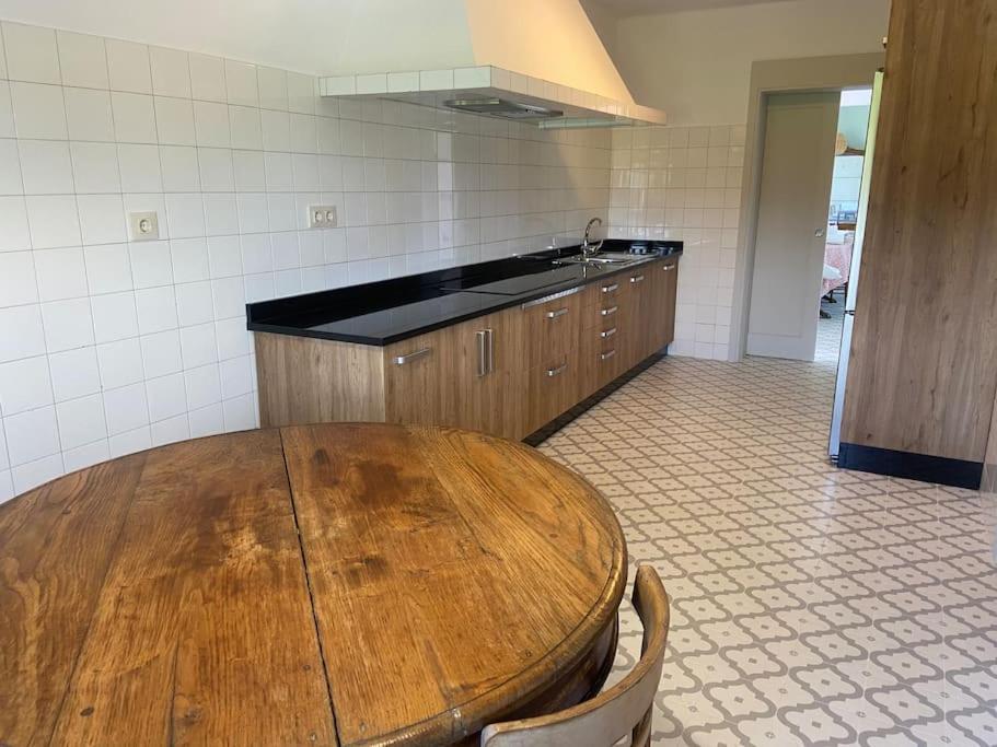 Kuchyň nebo kuchyňský kout v ubytování Casa para 8 con jardín terraza y barbacoa