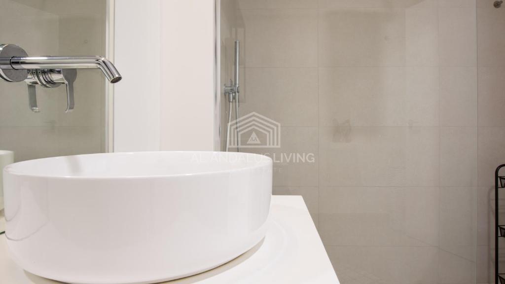 Fotografie z fotogalerie ubytování Luxury new built contemporary apartment with panoramic sea and golf view in upper La Cala de Mijas v Malaze