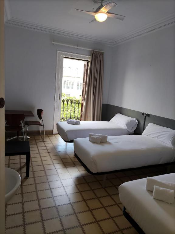 Hotel Monegal - Resim 42