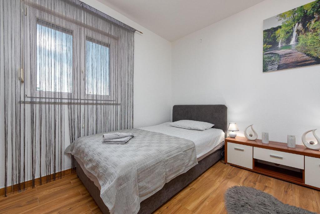 Postel nebo postele na pokoji v ubytování Villa Jenny ZadarVillas
