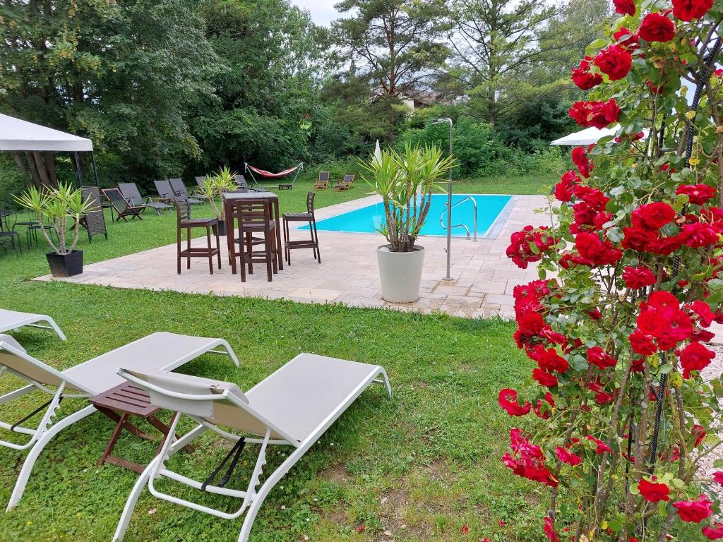Bazén v ubytování Ewitsch 13 - Hotel Garni nebo v jeho okolí