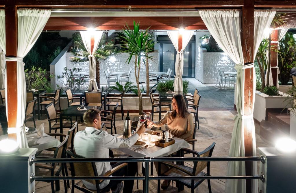 Restaurace v ubytování Hotel Perla