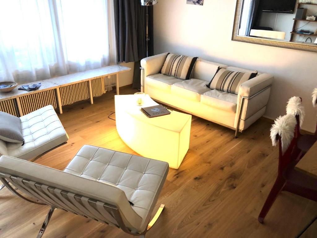 Istumisnurk majutusasutuses Nice Apartment private host Engelberg