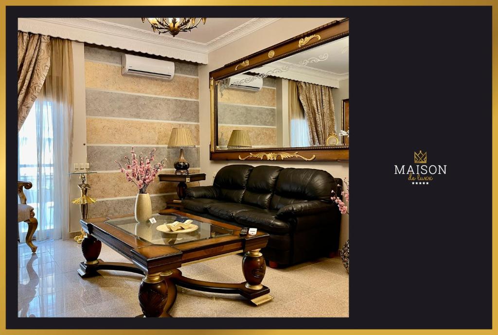 Maison De Luxx A5 Luxury Apartment in Larissa - Housity