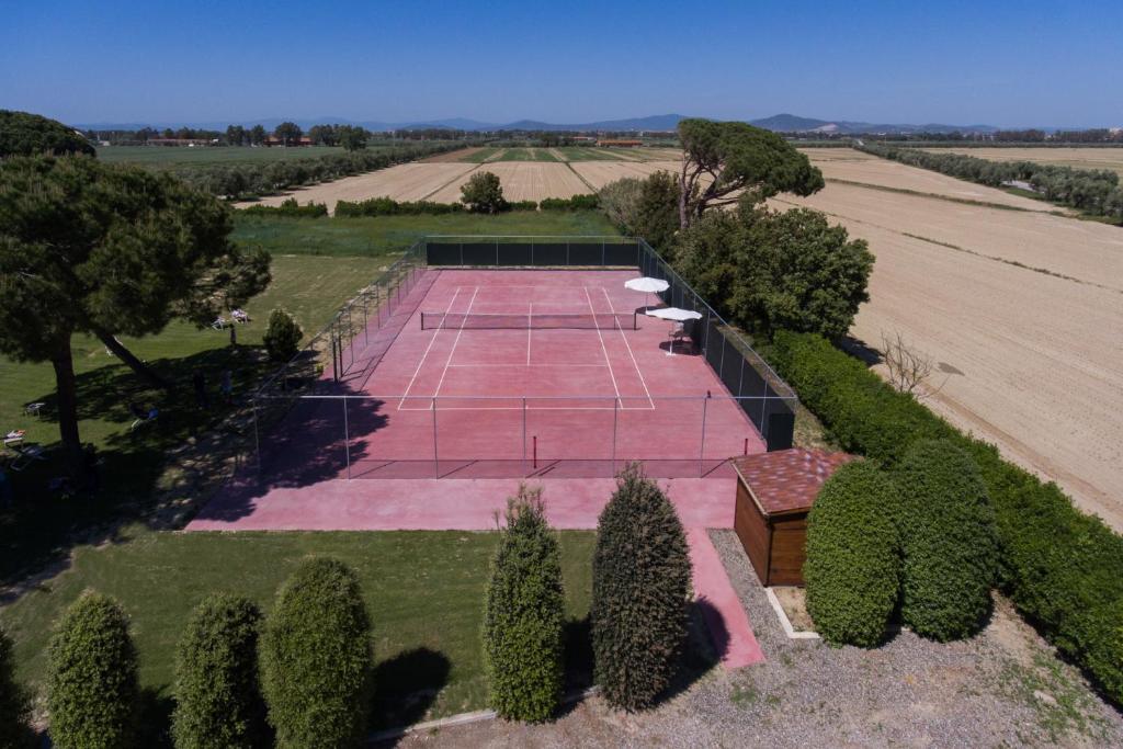 Tenis a/nebo squash v ubytování Fattoria San Lorenzo nebo okolí