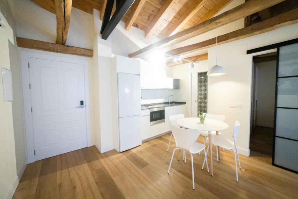 Apartamentos Mk77 León- Cantareros - 2