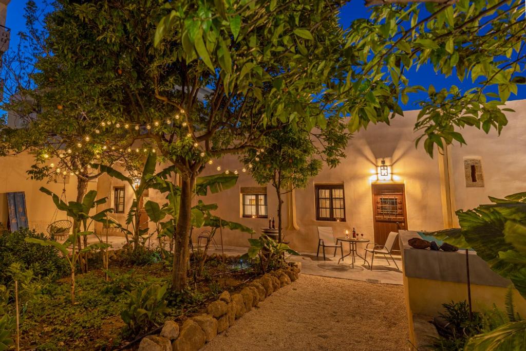 Zahrada ubytování Sala Historical Luxury Suites