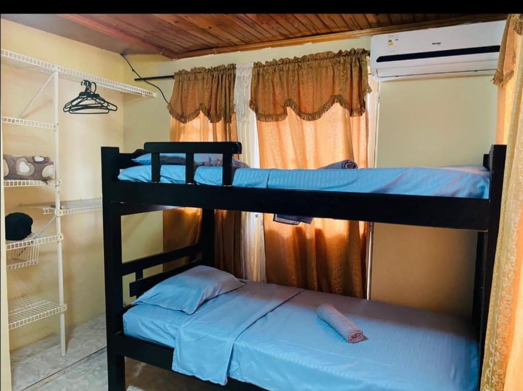 Foto dalla galleria di ATALAYA Inn Alojamientos a San Andrés