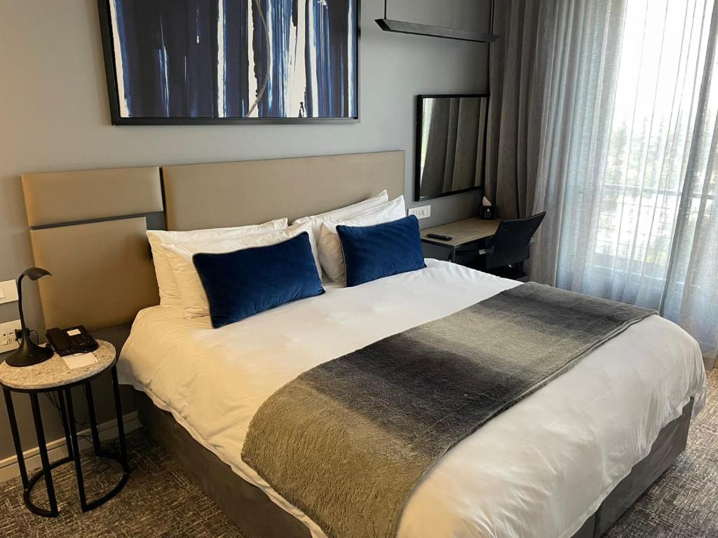 2 bedroom apartment in Sandton!, Johannesburg, South Africa