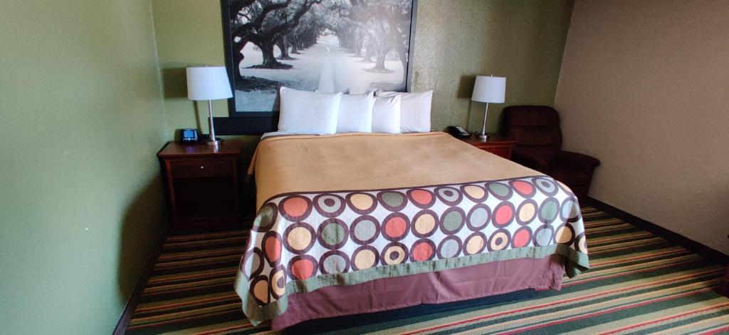 Super 8 by Wyndham Champaign - Suite Estudio Con Cama Extragrande - No Fumadores