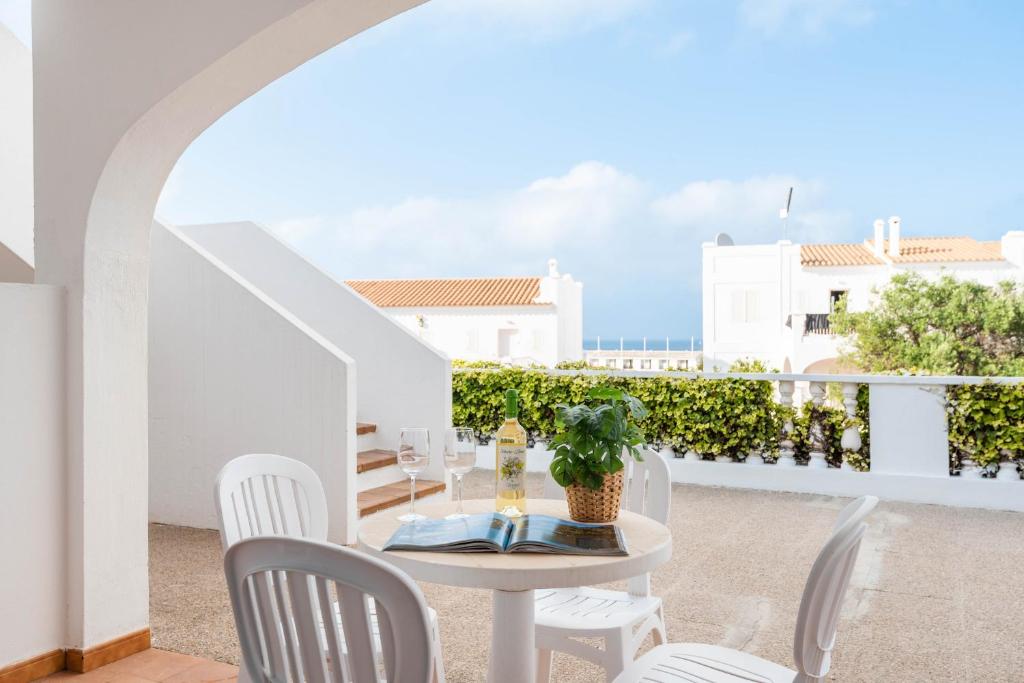 Apartamento CASTELLSOL 309 by Mauter Villas, Arenal den ...