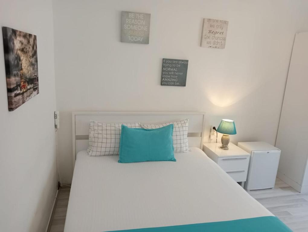 Postel nebo postele na pokoji v ubytování Daffne Otel