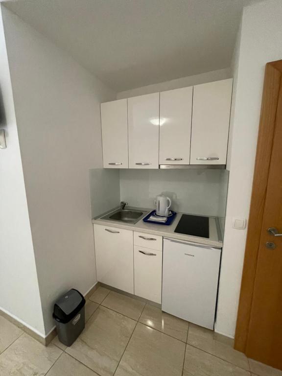 Fotografie z fotogalerie ubytování Apartmani Mario v destinaci Baška Voda